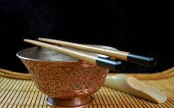 Soupe de nouilles au tofu soupe de nouilles au tofu et gingembre