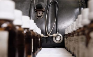 Révélations du Docteur Moulinier medecine non conventionnelle et securite sociale