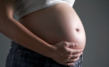 La peur, une arme de manipulation massive… grossesse au naturel