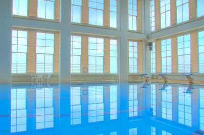 Piscine d'eau de mer chauffée bienfaits thalassothérapie