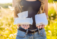 5 raisons de refuser la serviette hygiénique jetable 5-bonnes-raisons-de-refuser-les-serviettes-hygieniques-reponses-bio